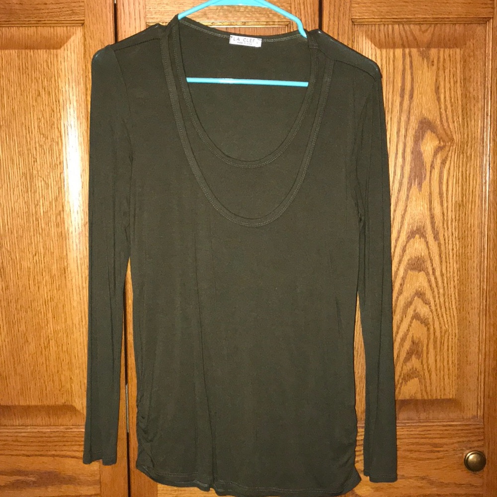 LA CLEF nursing top